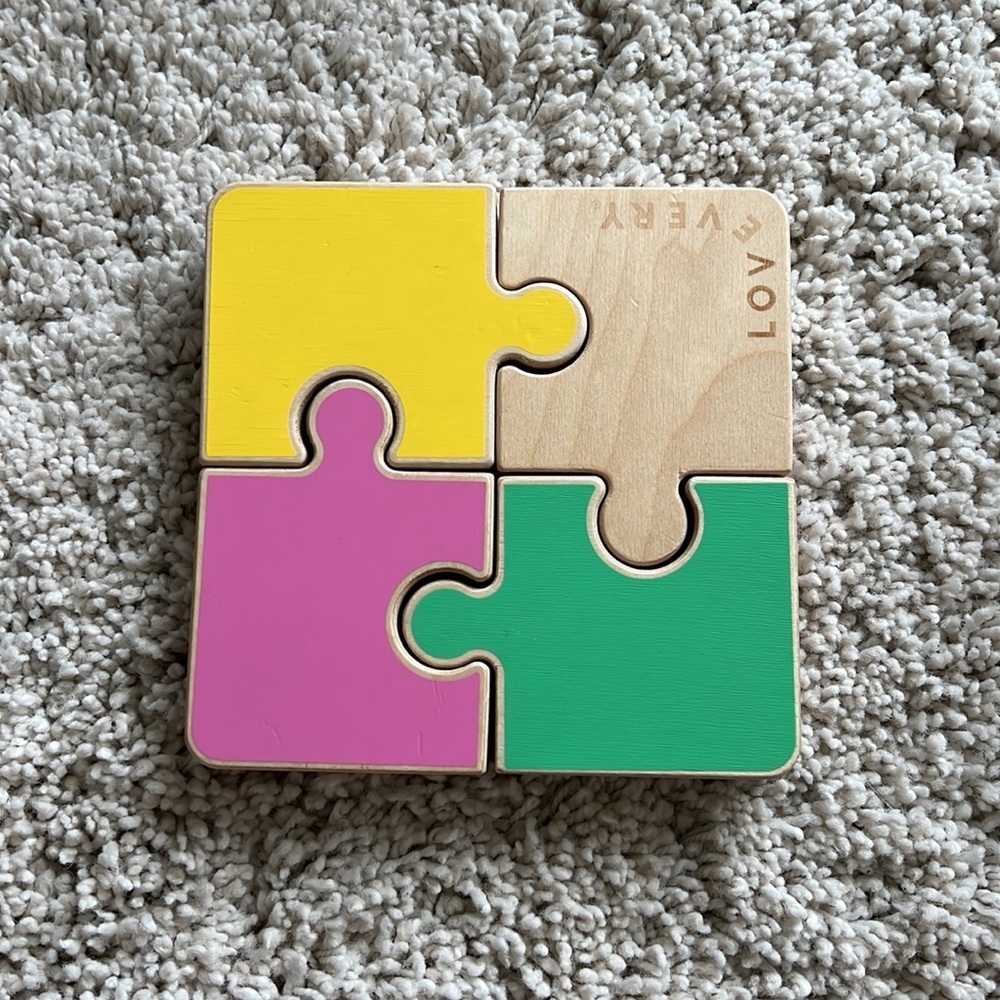 Lovevery Chunky Wooden Jigsaw Puzzle - Picture 2 of 3